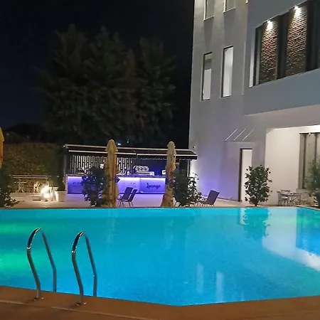 Szálloda Golden Ring Farke e Madhe