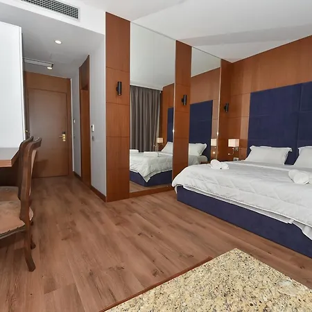 Golden Ring فندق Farke e Madhe