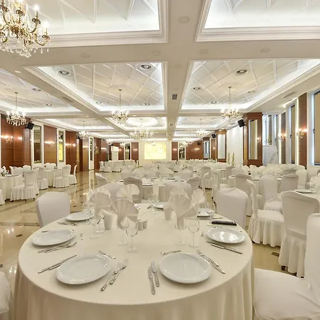 Golden Ring فندق