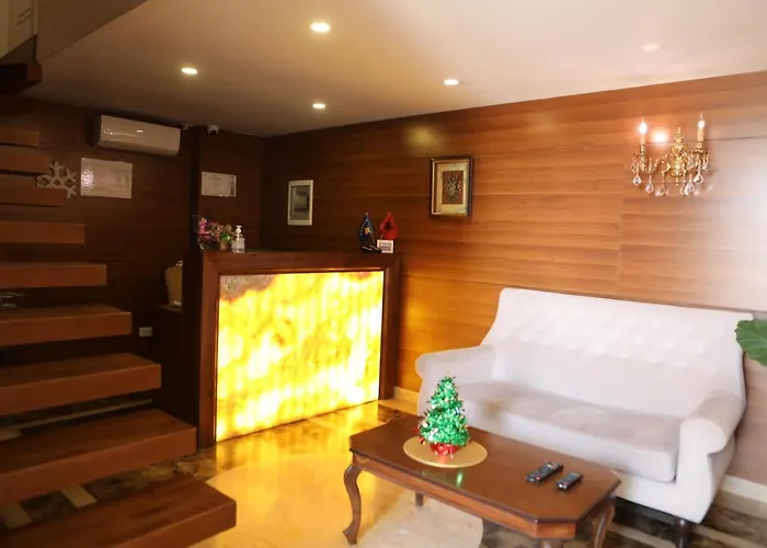 Golden Ring Farke e Madhe