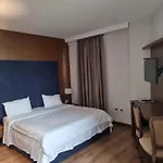 Golden Ring Hotel Farke e Madhe