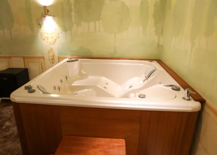 Otel Golden Ring Farke e Madhe