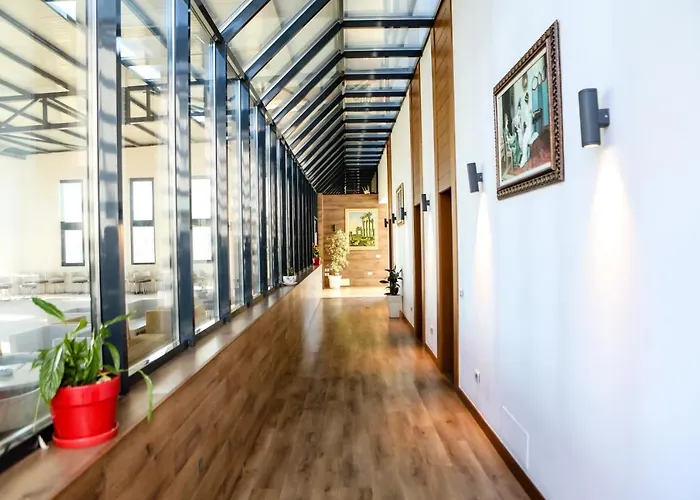 Golden Ring 4* Farke e Madhe